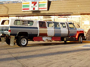Ultrastretch limo at 7-11